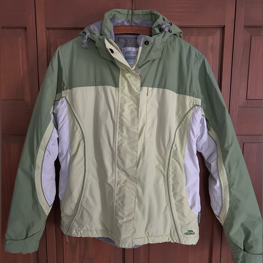 WOMENS TRESPASS COLD HEAT WINTER JACKET SIZE LARGE